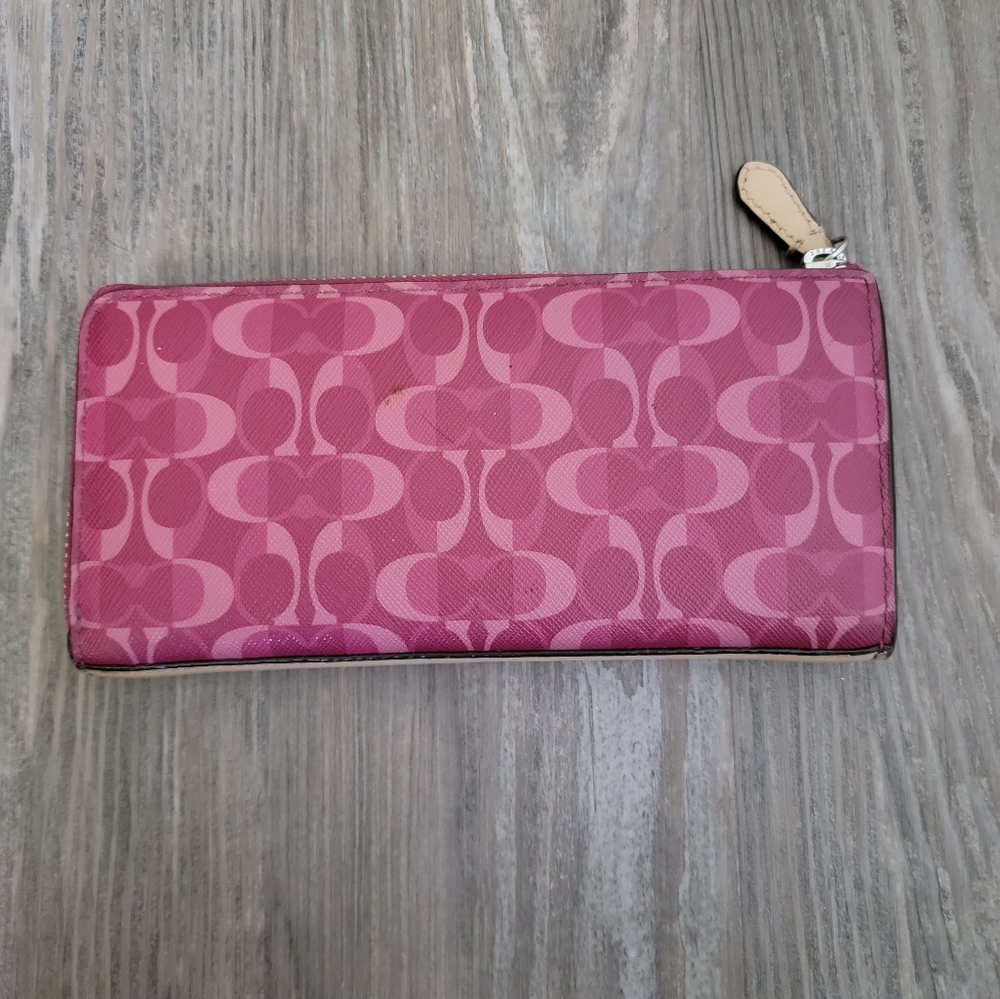 Coach Pink Peytons Dream Leather Wallet with Zipper Great Used Condition Rare - Picture 7 of 9